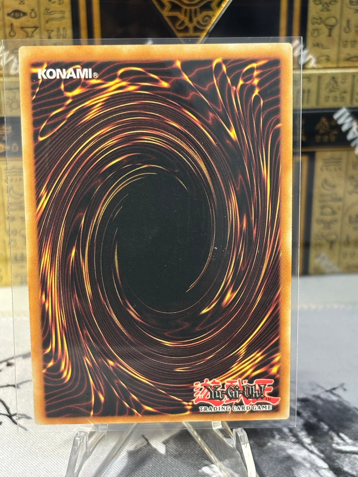 Alba-Lenatus the Abyss Dragon back view