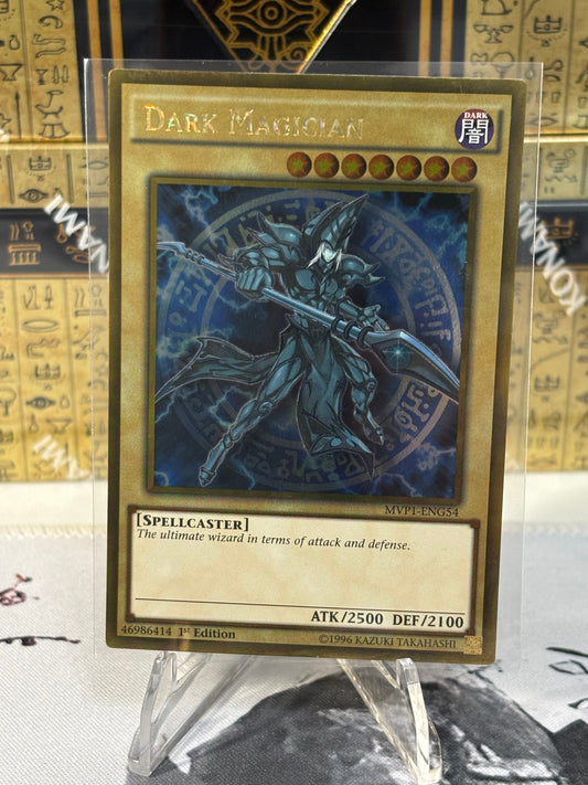Dark Magician front view