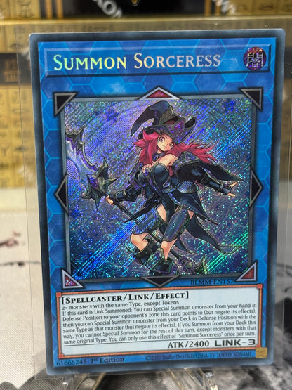 Summon Sorceress front view