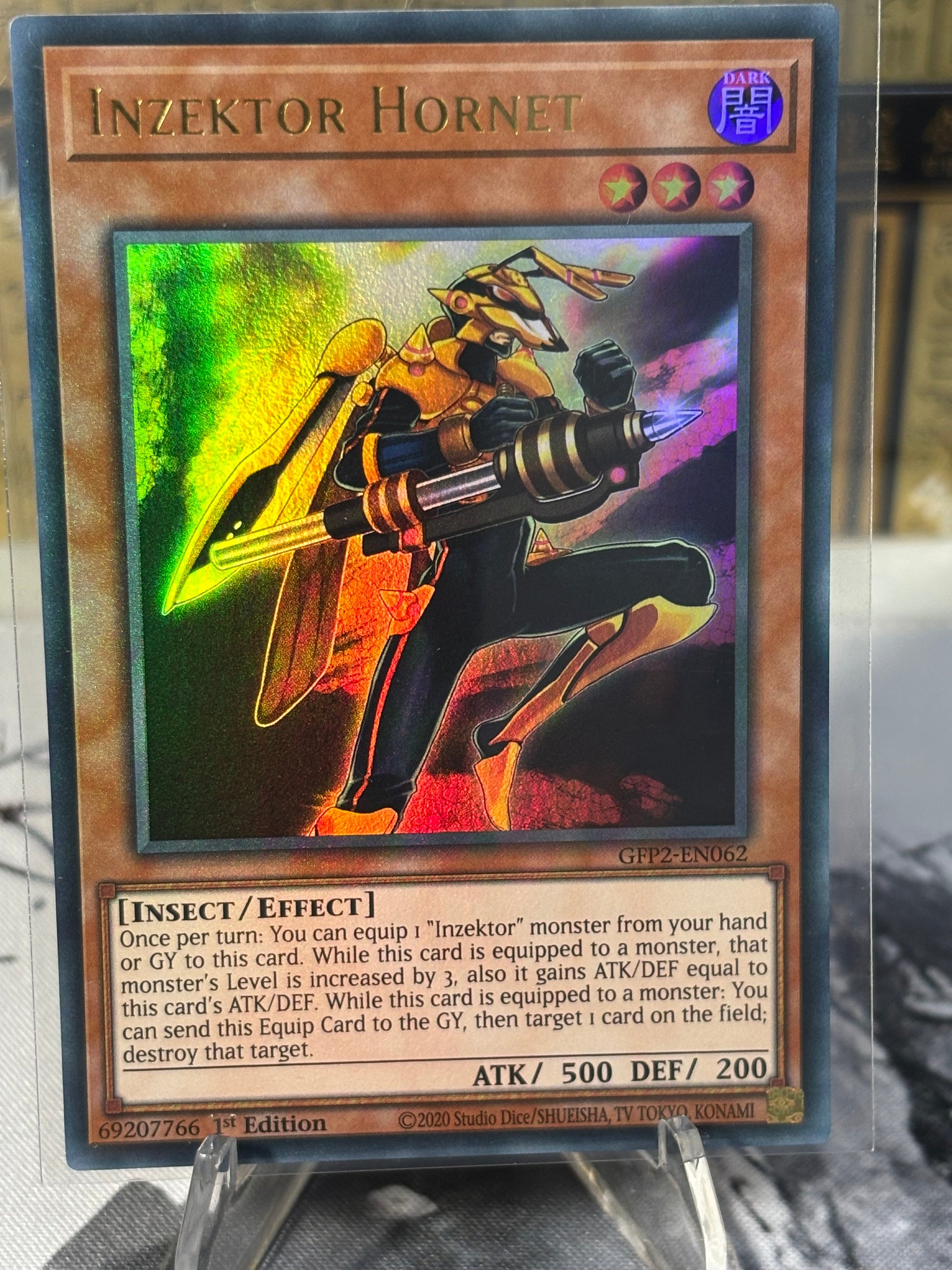 Inzektor Hornet front view