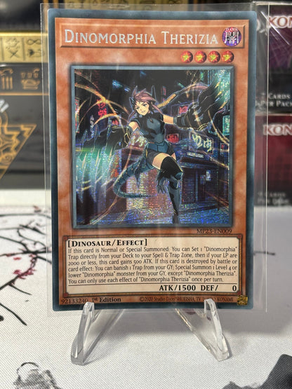 Dinomorphia Therizia front view