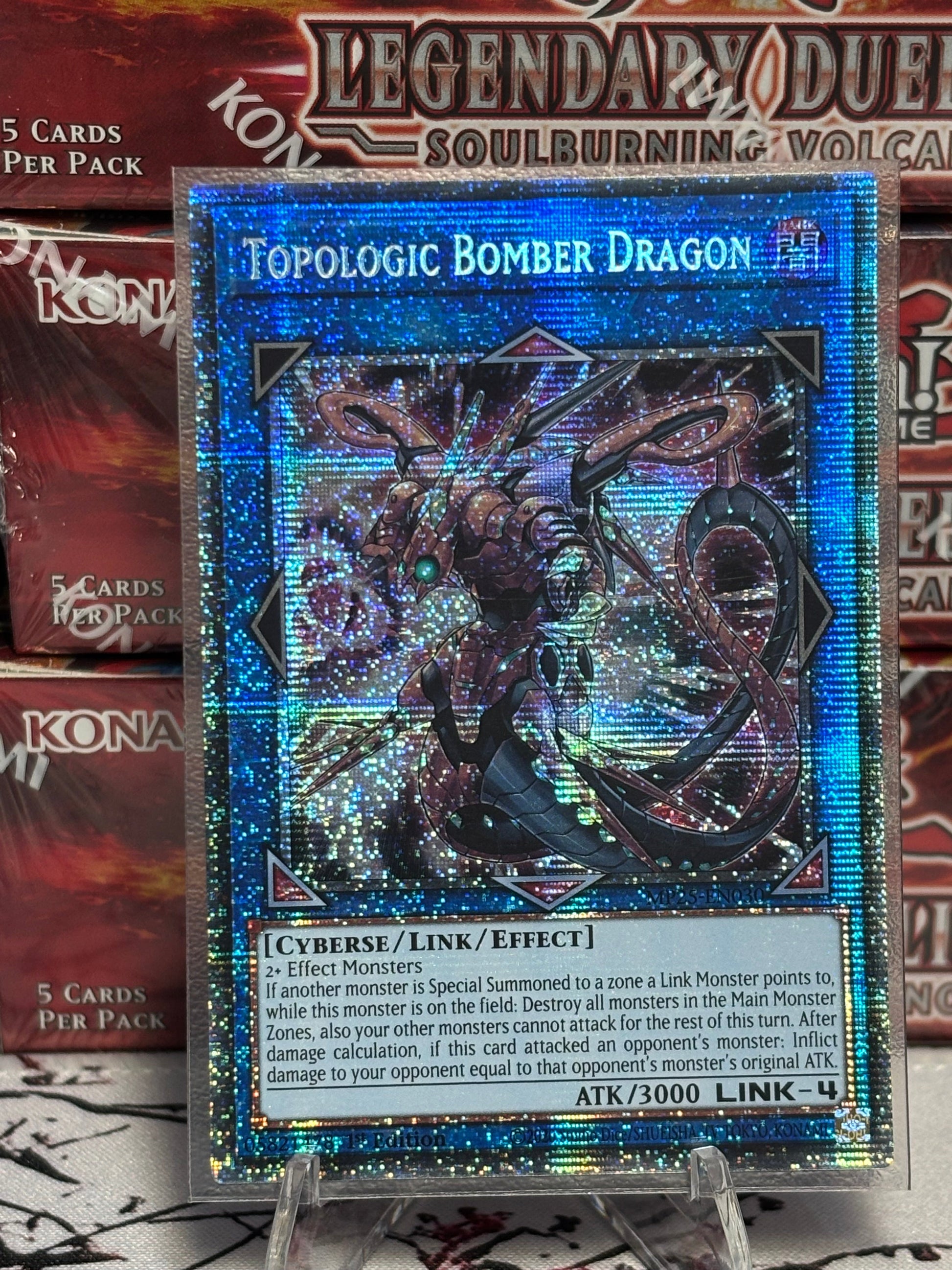 Topologic Bomber Dragon front view